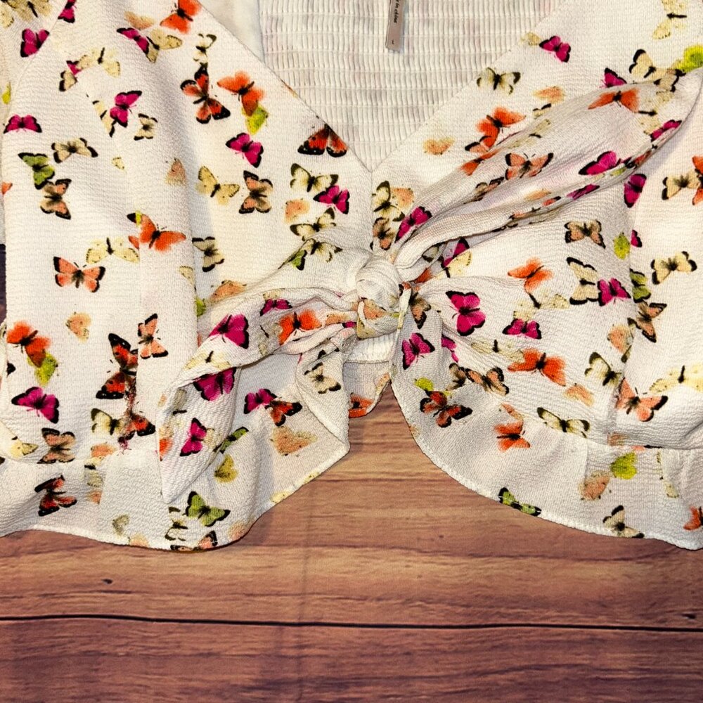 BCBG Generation Butterfly Print Crop Top - L - Puff Sleeve, Ruched Detail - Picture 8 of 11